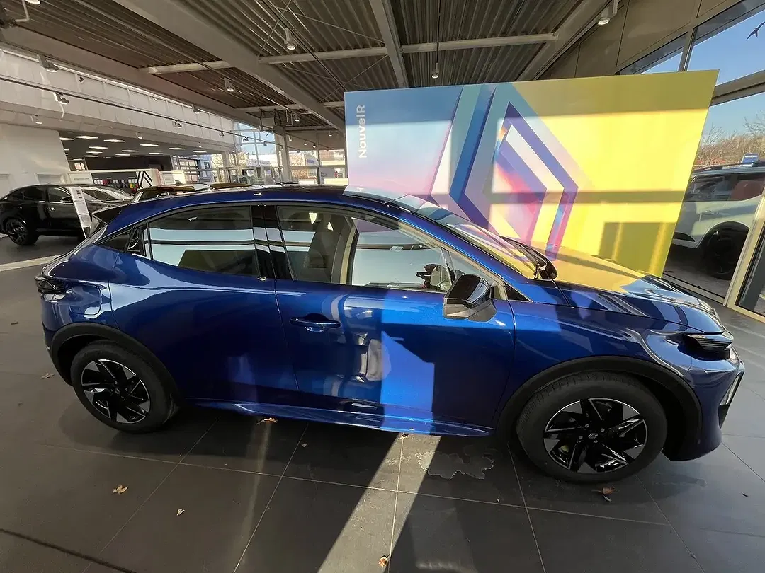 Renault Clio - Thumbnail 4