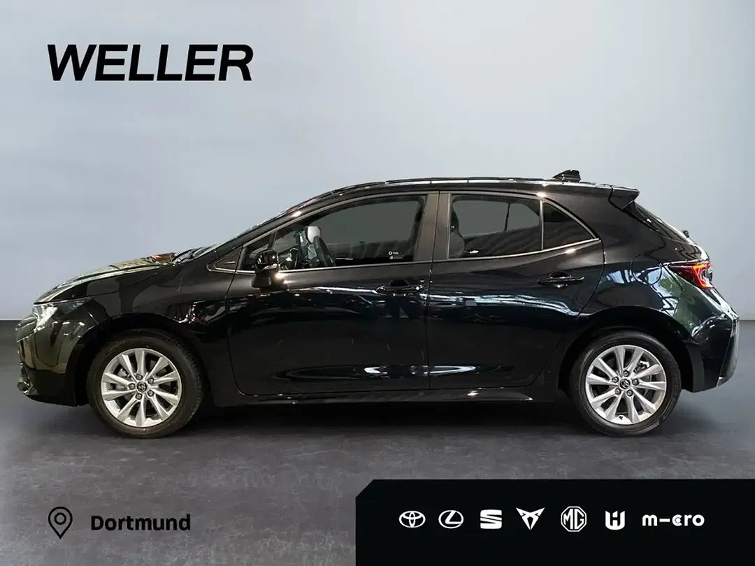 Toyota Corolla - Thumbnail 4