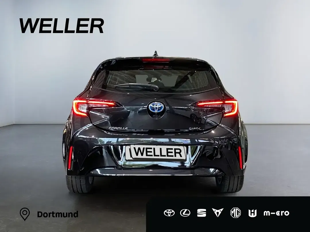 Toyota Corolla - Thumbnail 5