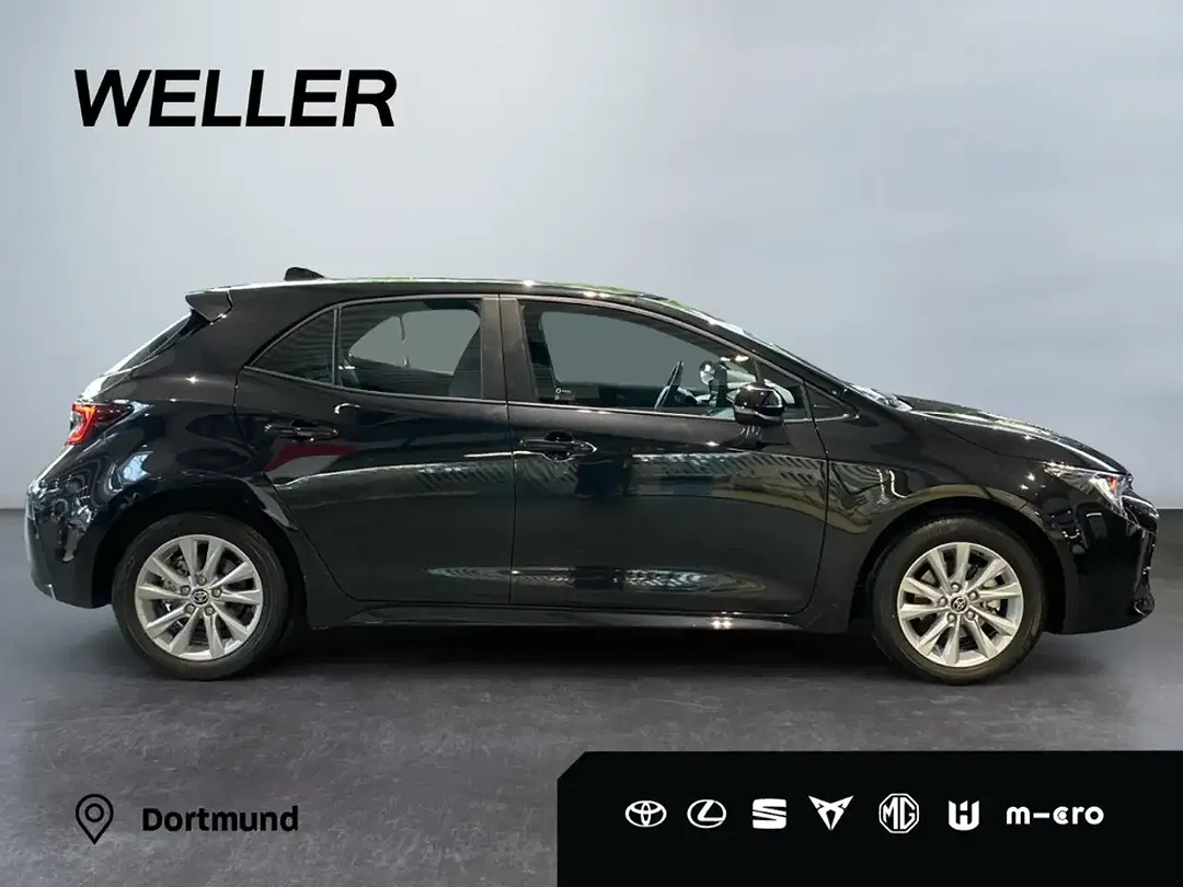 Toyota Corolla - Thumbnail 7