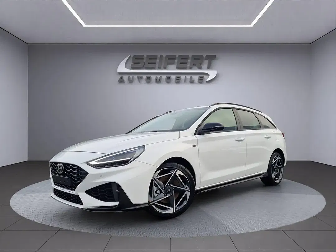 Hyundai i30 - Thumbnail 1