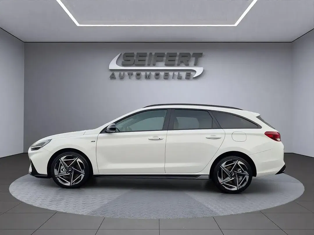 Hyundai i30 - Thumbnail 2