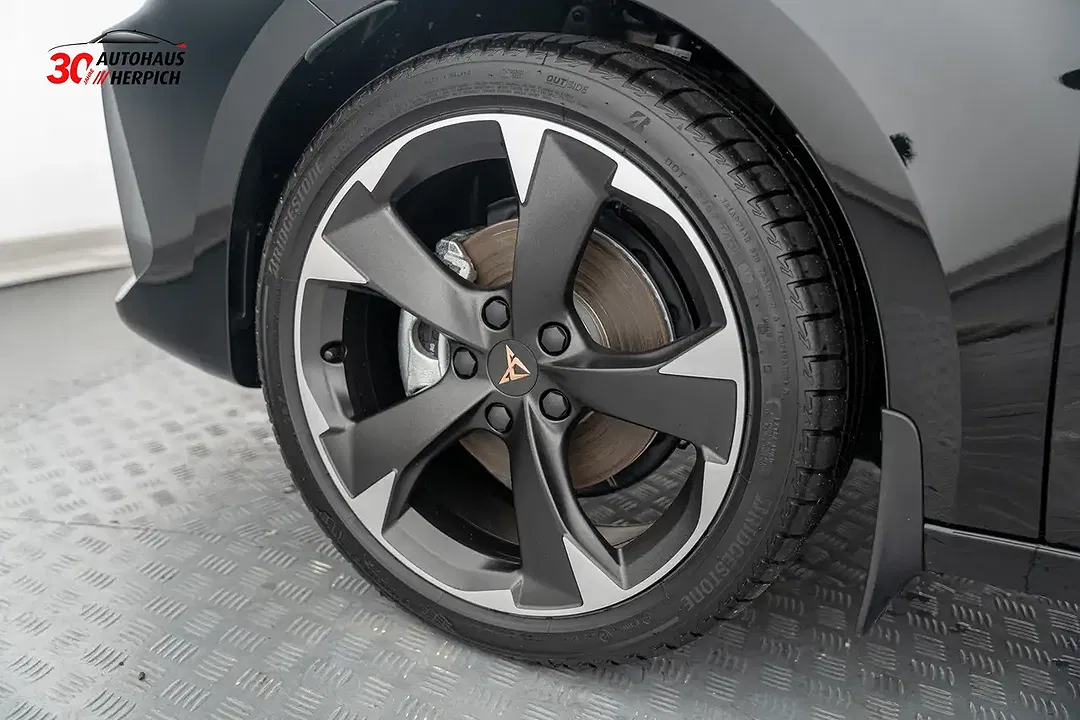 CUPRA Leon - Thumbnail 9