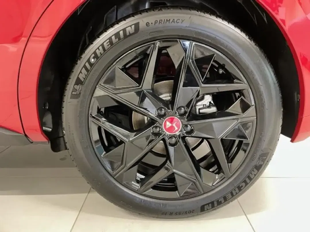 DS Automobiles DS 4 - Thumbnail 10