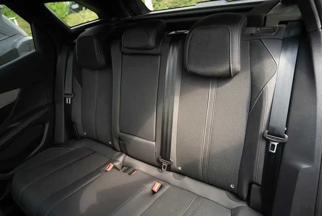 Peugeot 3008 - Thumbnail 9