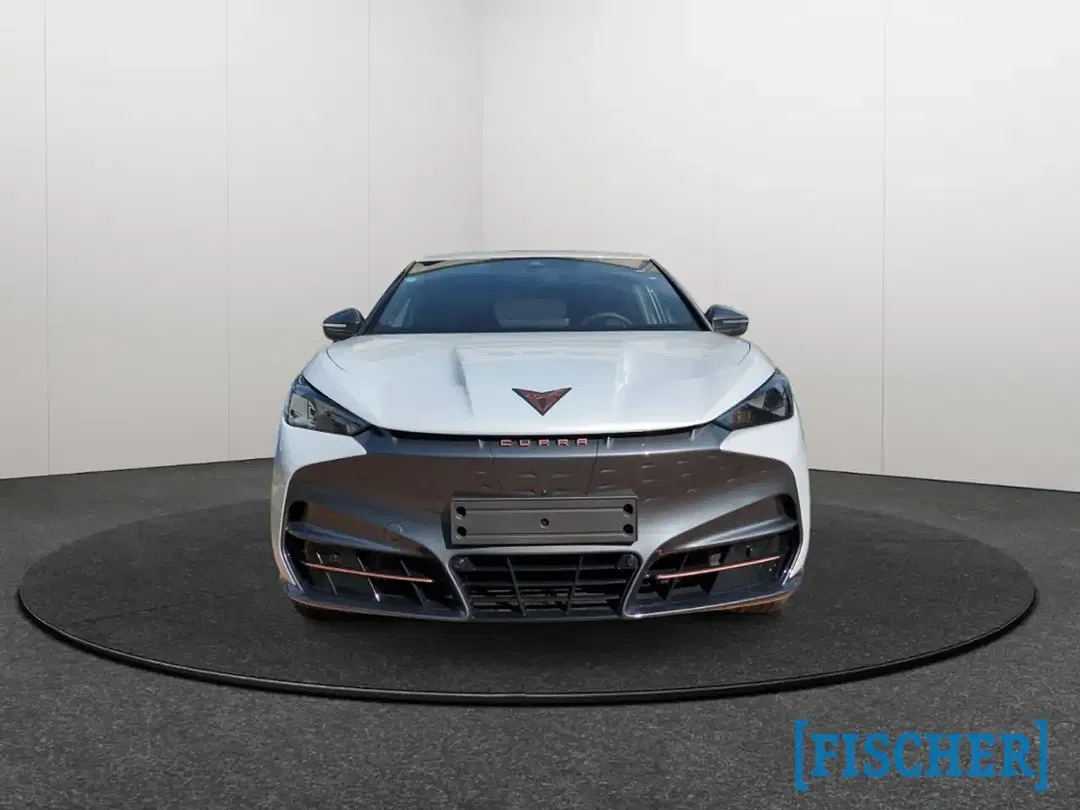 CUPRA Tavascan - Thumbnail 2
