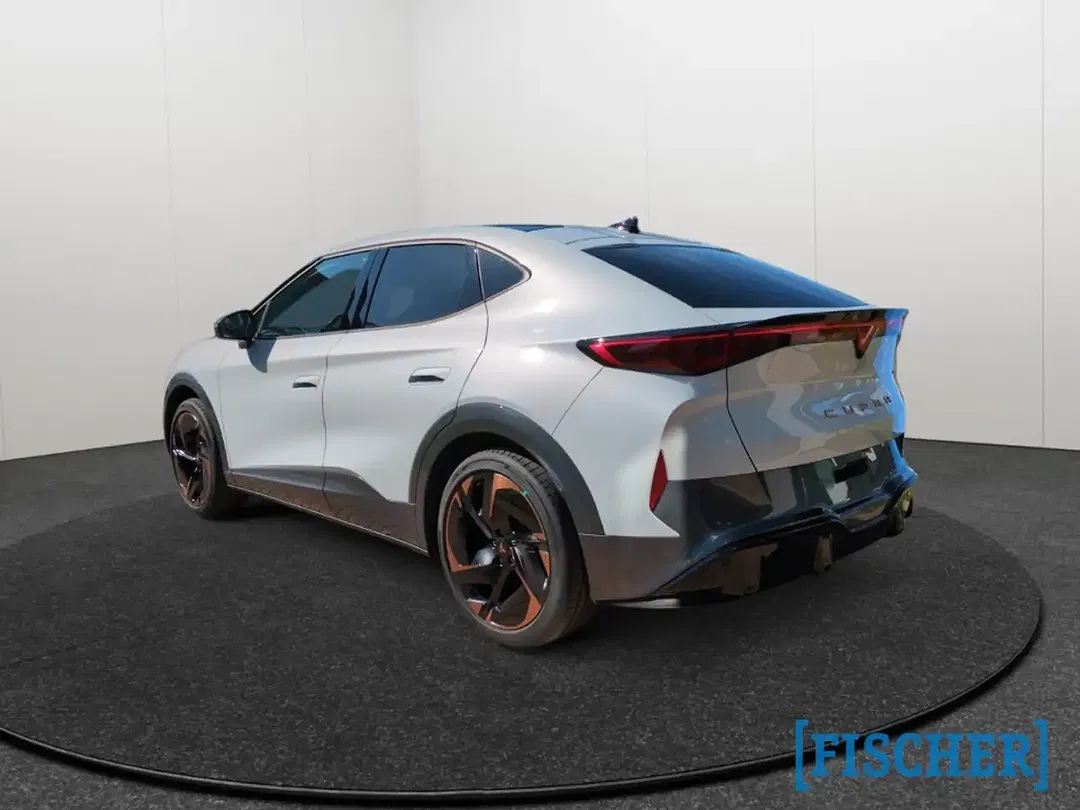 CUPRA Tavascan - Thumbnail 4
