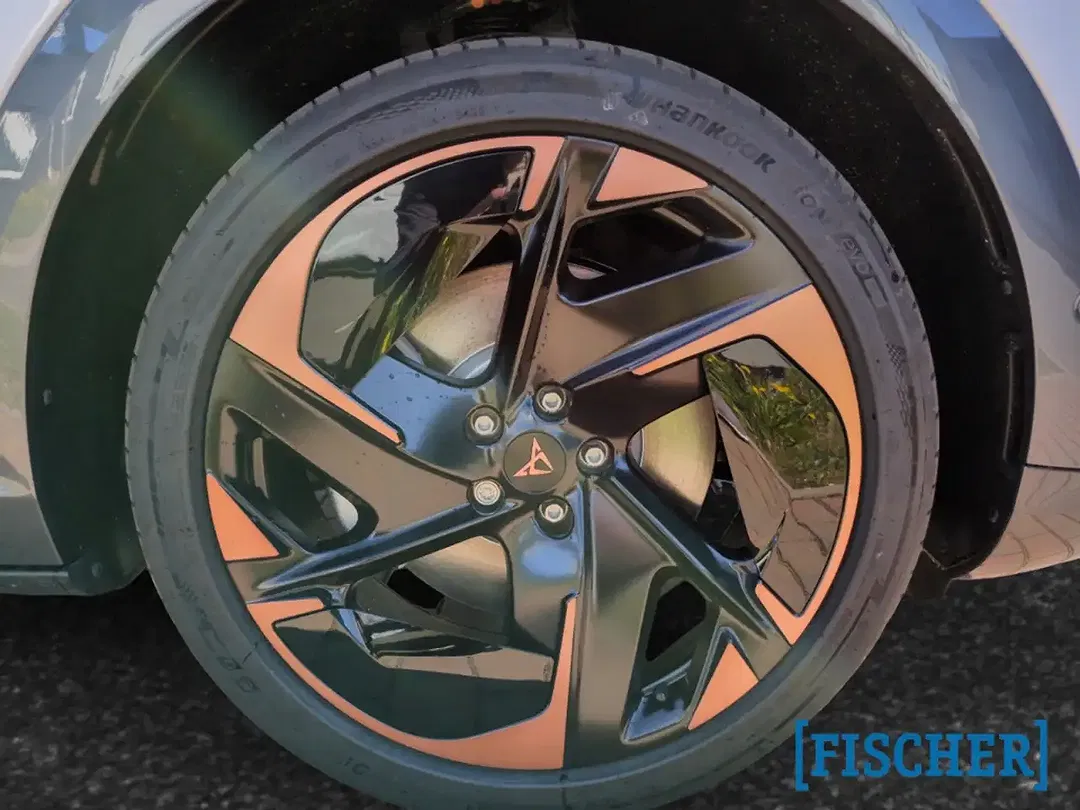 CUPRA Tavascan - Thumbnail 7