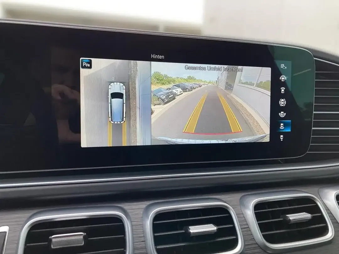 Mercedes-Benz GLS 580 - Thumbnail 11
