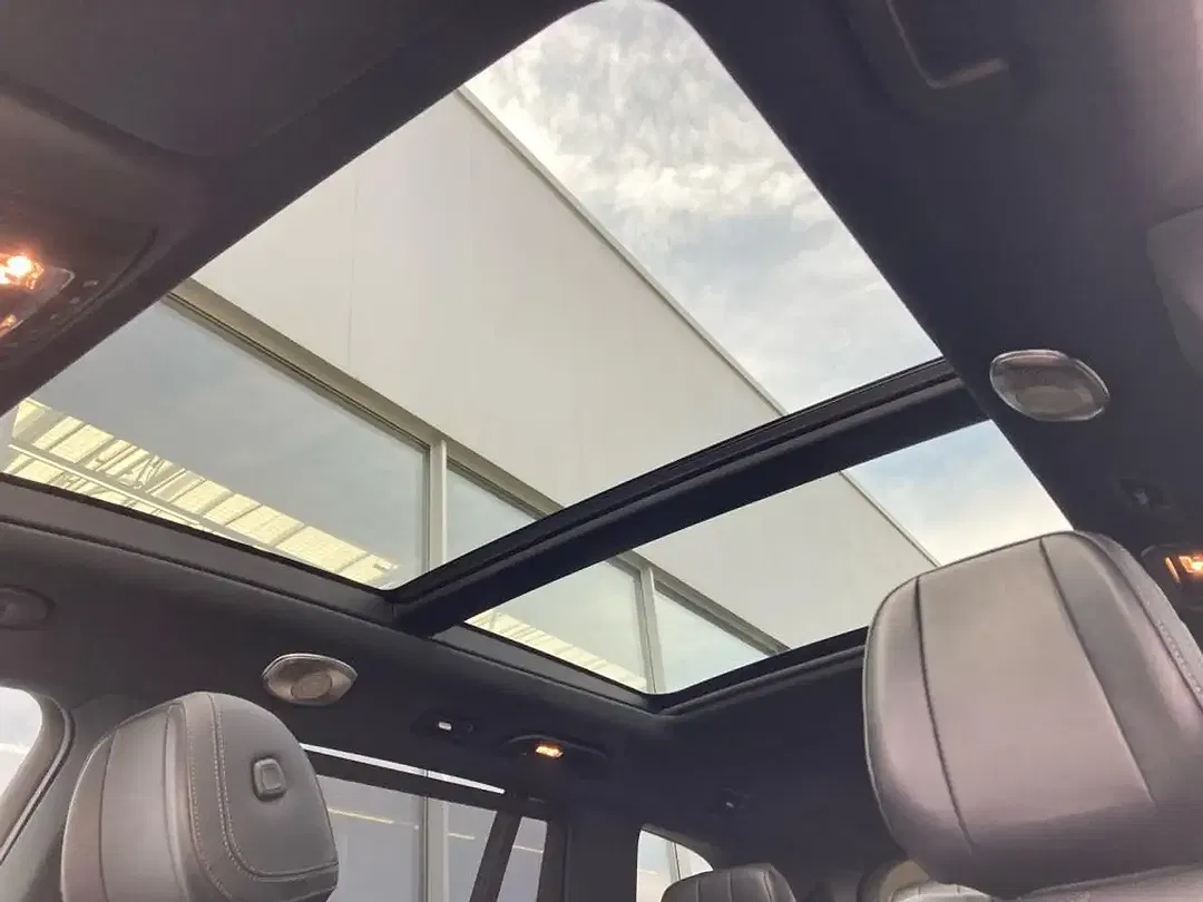 Mercedes-Benz GLS 580 - Thumbnail 18