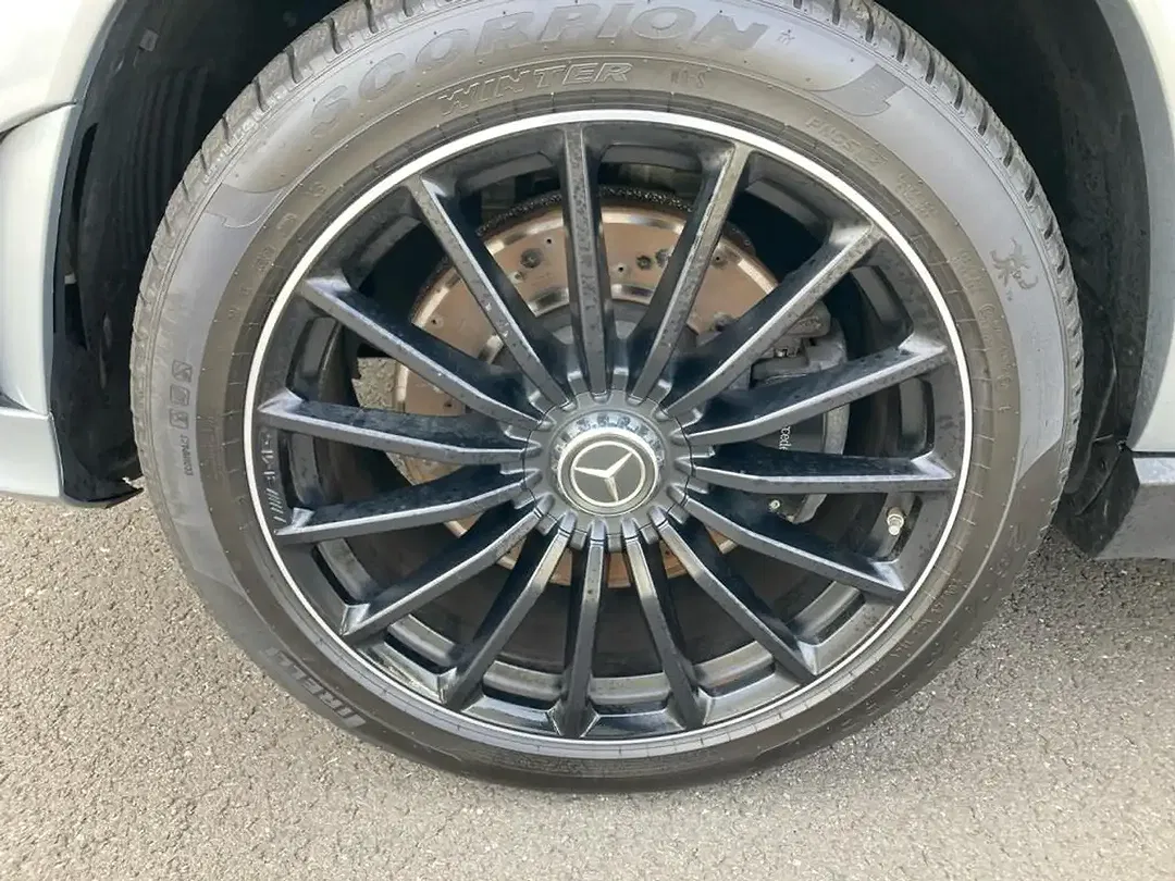Mercedes-Benz GLS 580 - Thumbnail 6