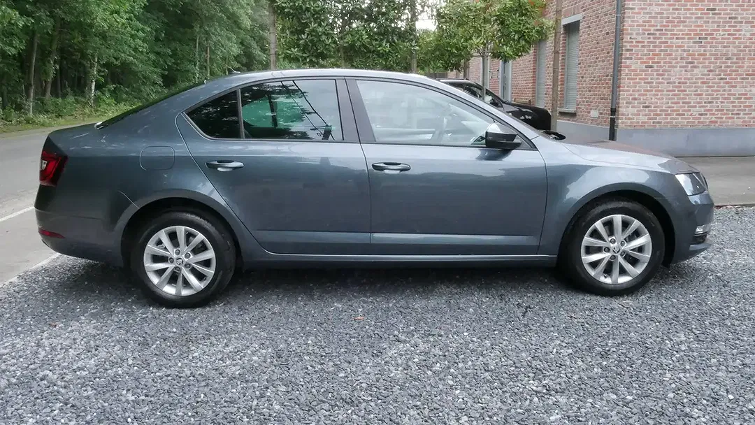 Skoda Octavia - Thumbnail 4