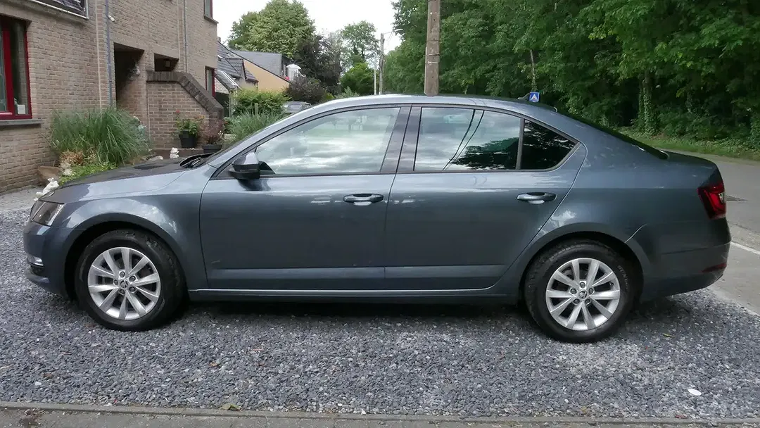 Skoda Octavia - Thumbnail 5