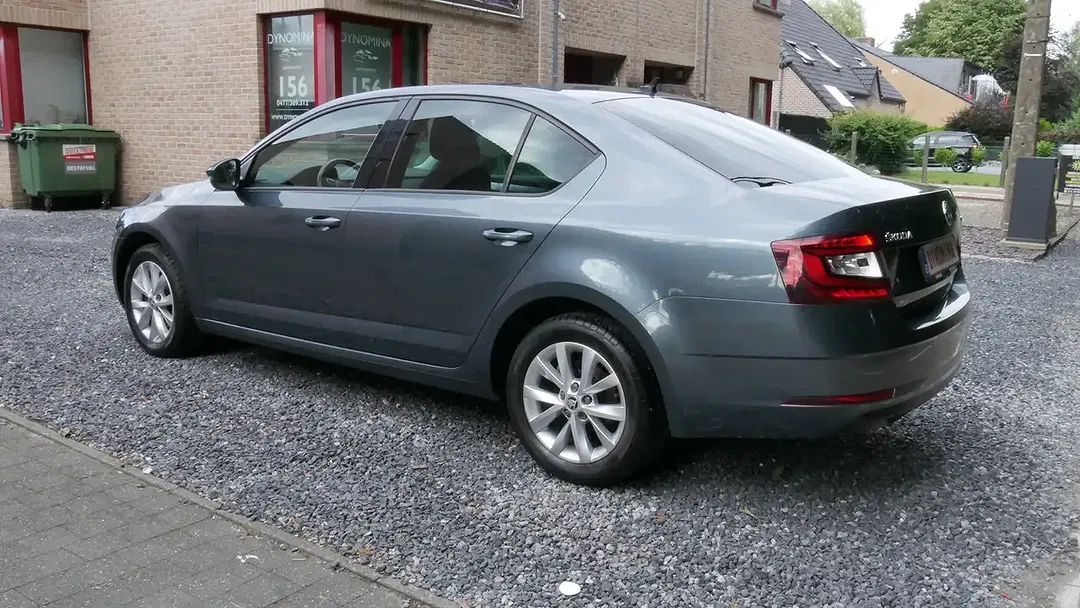 Skoda Octavia - Thumbnail 6