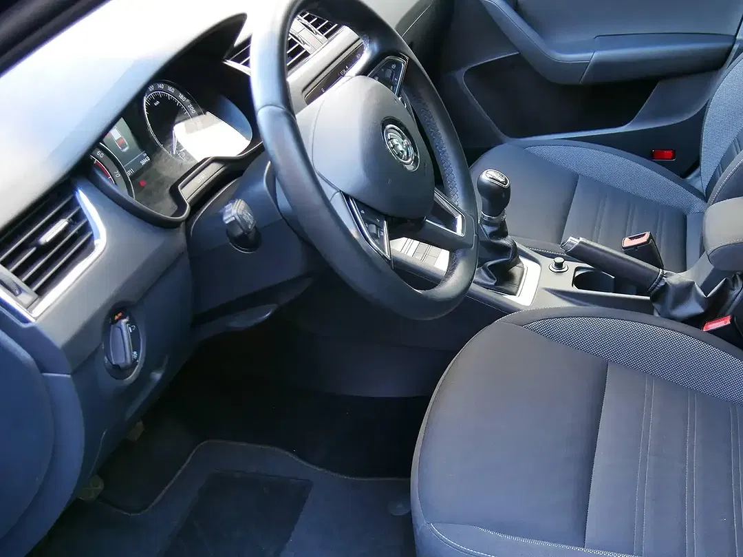 Skoda Octavia - Thumbnail 9