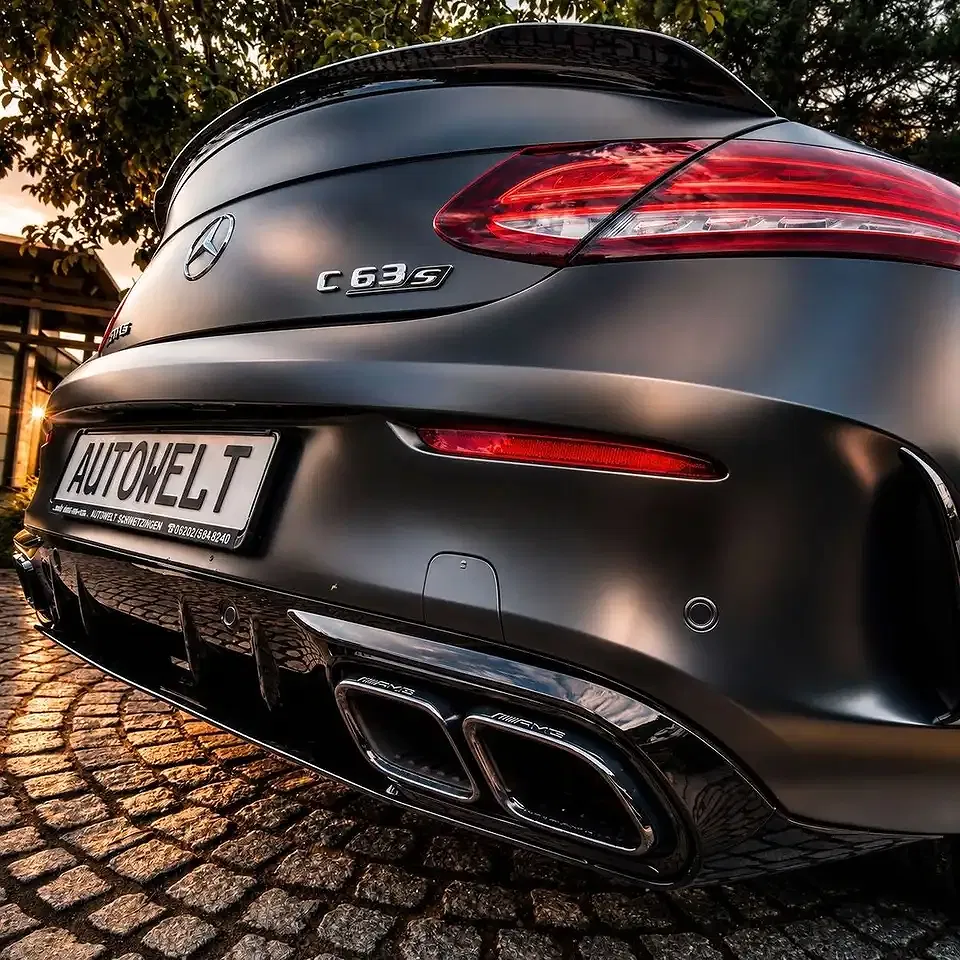 Mercedes-Benz C 63 AMG - Thumbnail 10