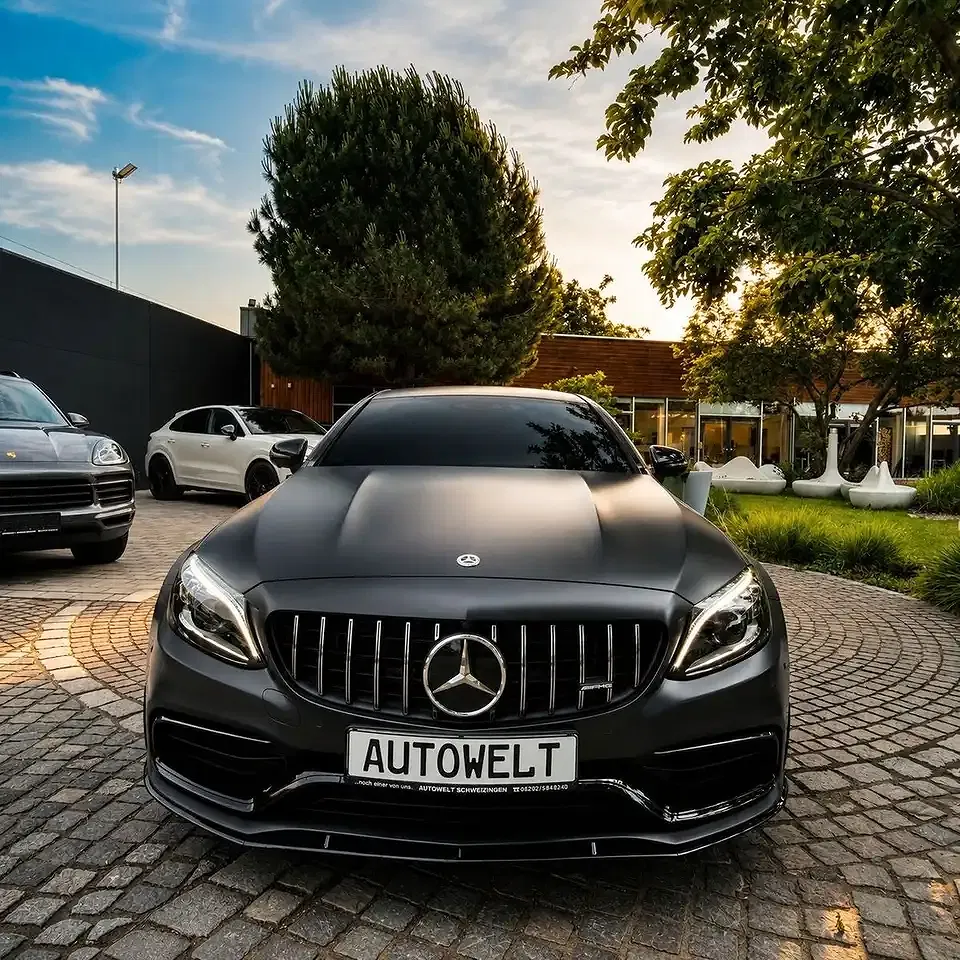 Mercedes-Benz C 63 AMG - Thumbnail 2
