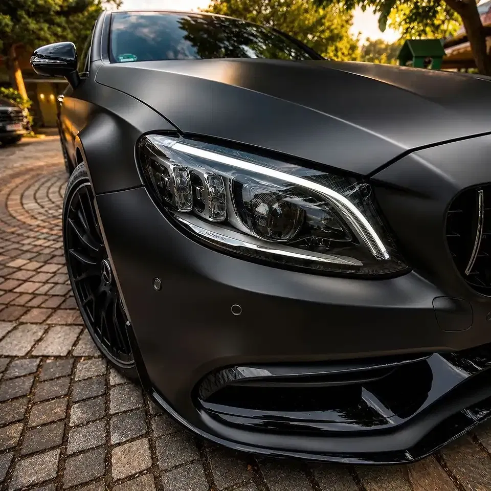 Mercedes-Benz C 63 AMG - Thumbnail 4