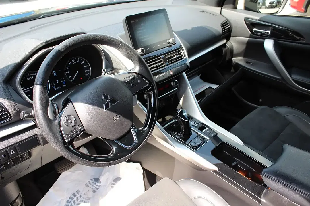 Mitsubishi Eclipse Cross - Thumbnail 12