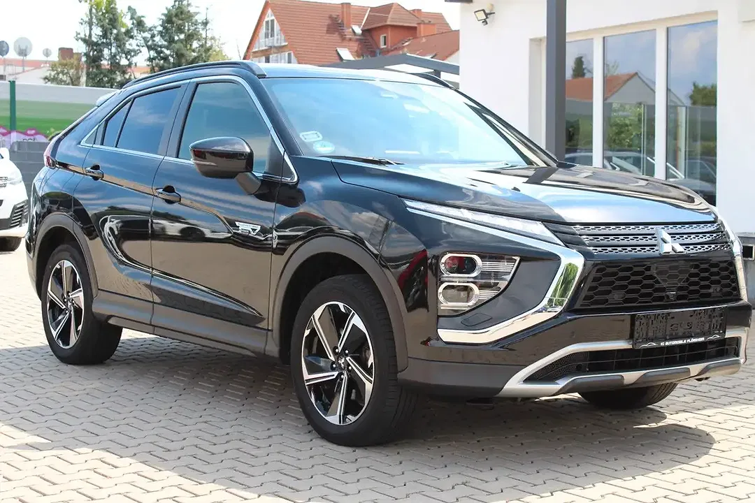 Mitsubishi Eclipse Cross - Thumbnail 4
