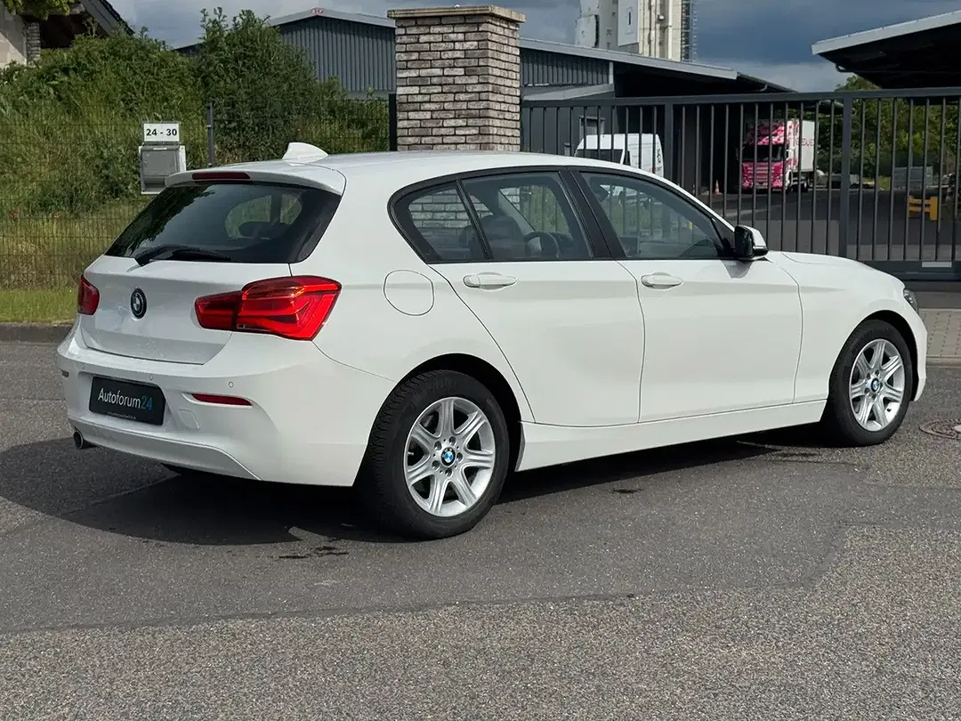 BMW 116 - Thumbnail 5