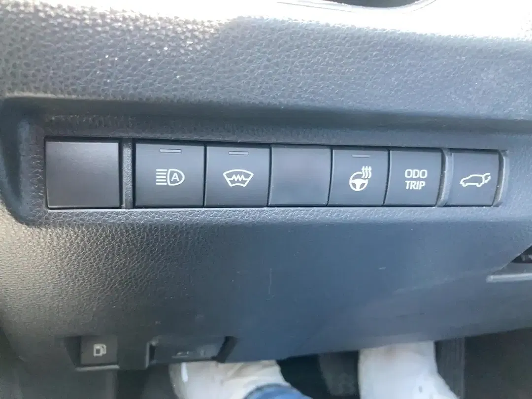 Toyota RAV 4 - Thumbnail 15