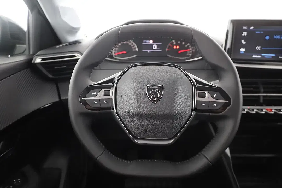 Peugeot 208 - Thumbnail 13