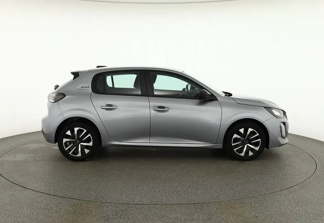 Peugeot 208 - Thumbnail 5