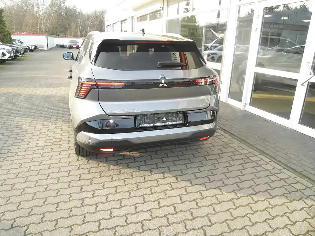 Mitsubishi Eclipse Cross - Thumbnail 4