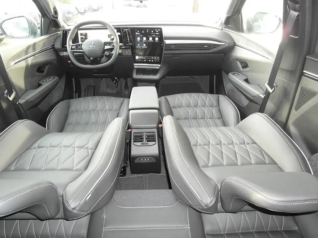 Mitsubishi Eclipse Cross - Thumbnail 6