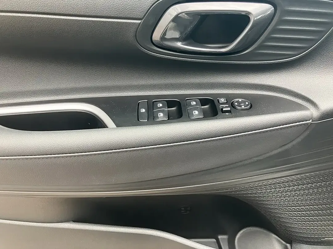 Hyundai i20 - Thumbnail 10
