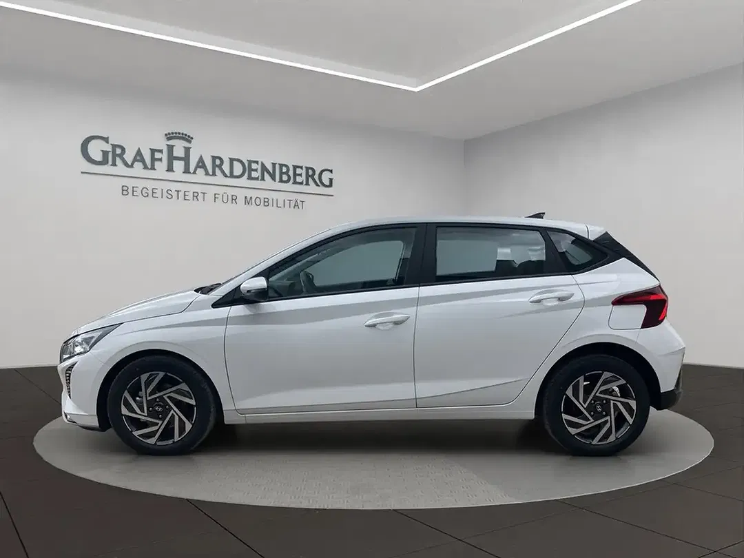 Hyundai i20 - Thumbnail 2