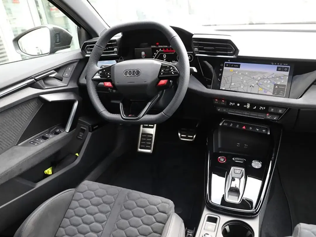 Audi RS3 - Thumbnail 5