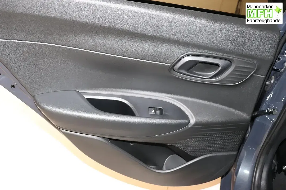 Hyundai i20 - Thumbnail 13