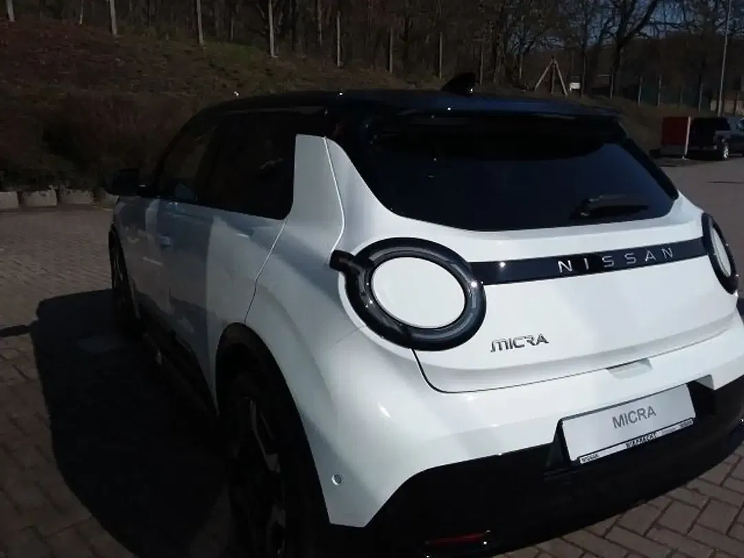 Nissan Micra - Thumbnail 7