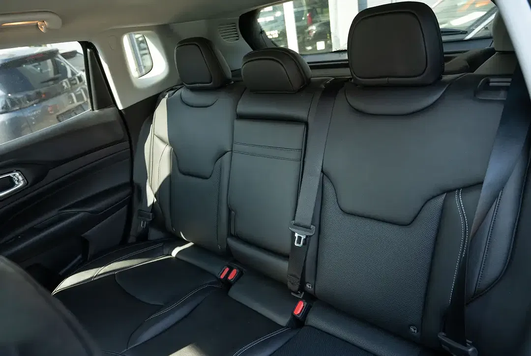 Jeep Compass - Thumbnail 8