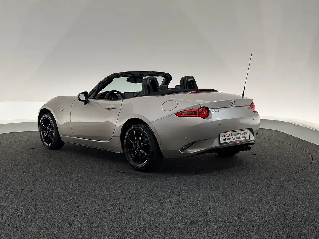 Mazda MX-5 - Thumbnail 5