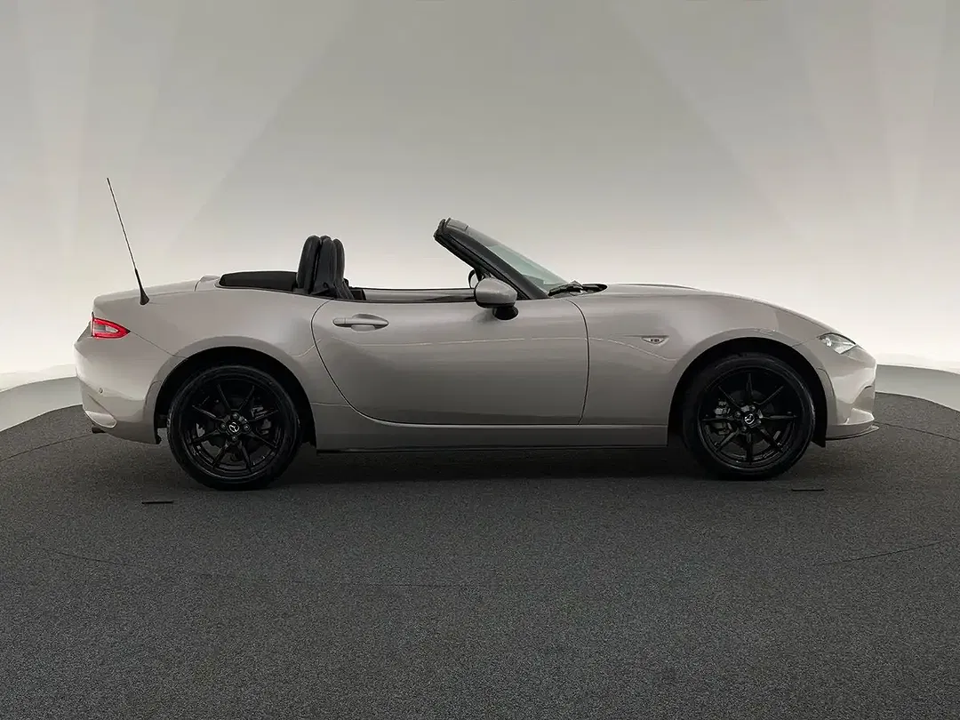 Mazda MX-5 - Thumbnail 9