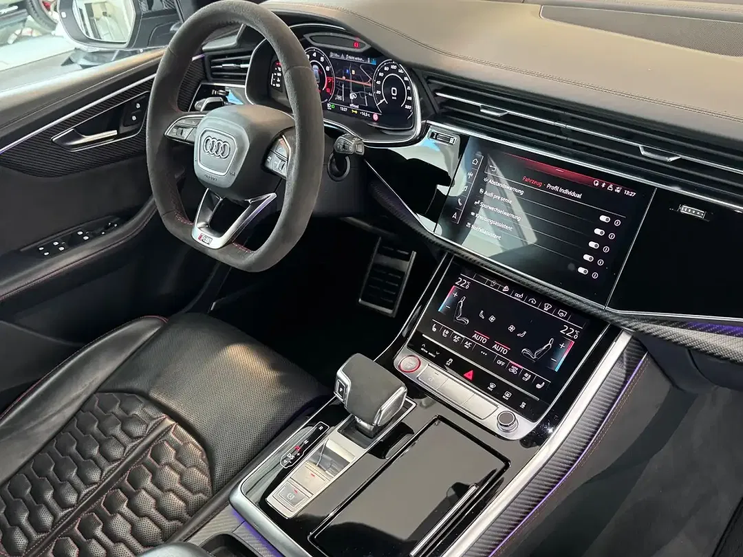 Audi RS Q8 - Thumbnail 14