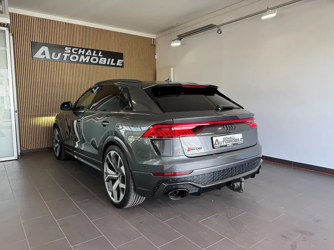 Audi RS Q8 - Thumbnail 5