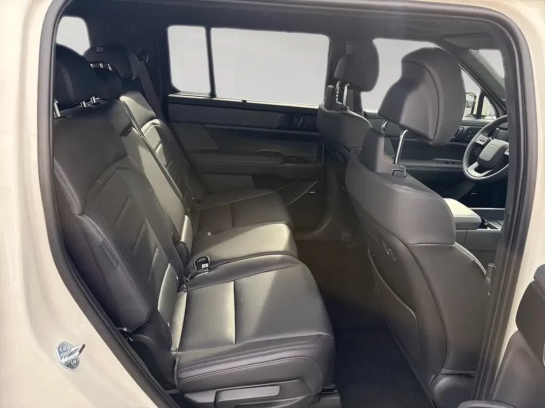 Hyundai SANTA FE - Thumbnail 13