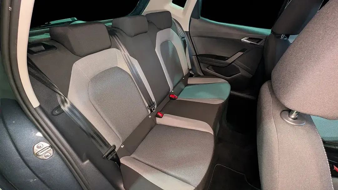 SEAT Ibiza - Thumbnail 13