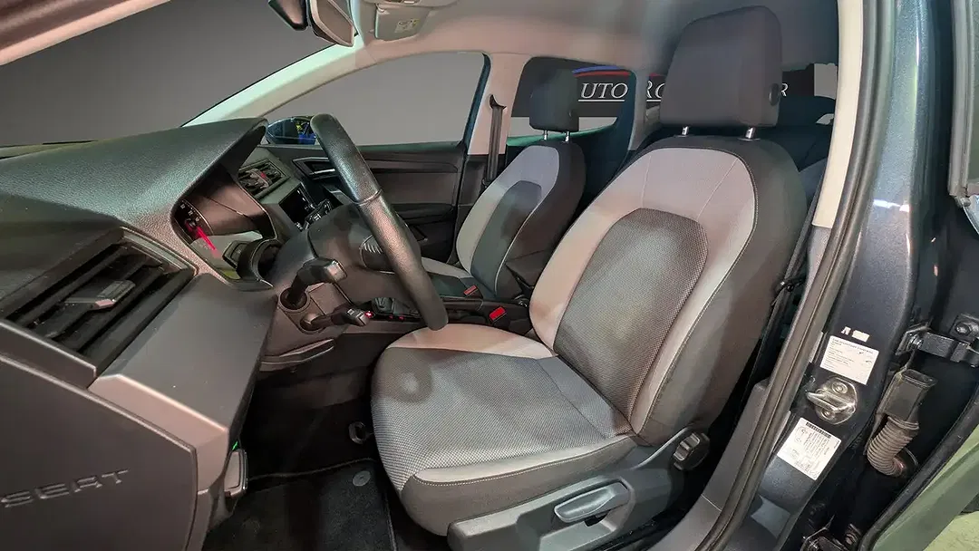 SEAT Ibiza - Thumbnail 8