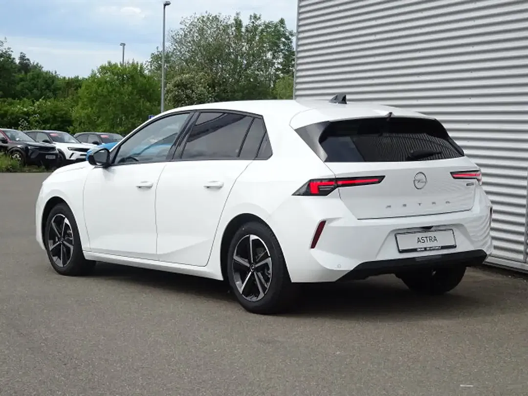 Opel Astra - Thumbnail 3
