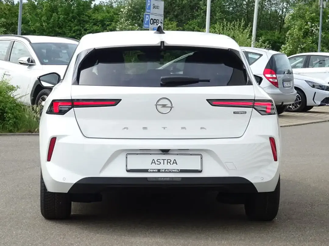 Opel Astra - Thumbnail 4