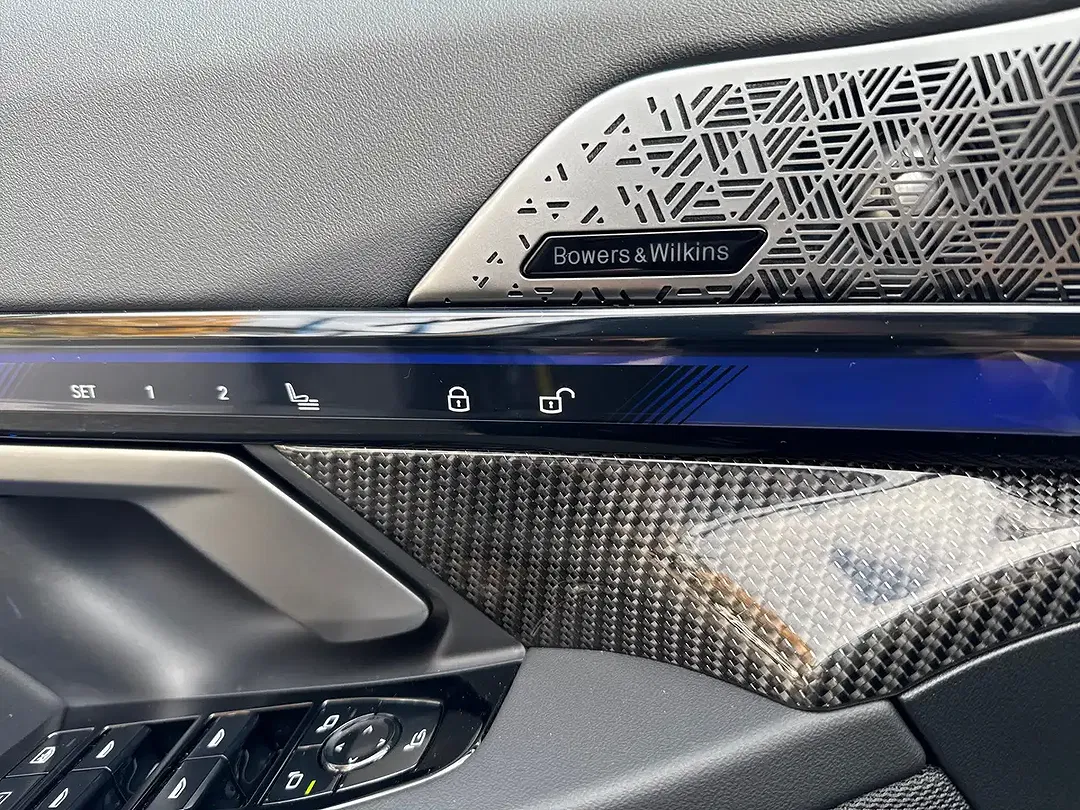 BMW M5 - Thumbnail 13