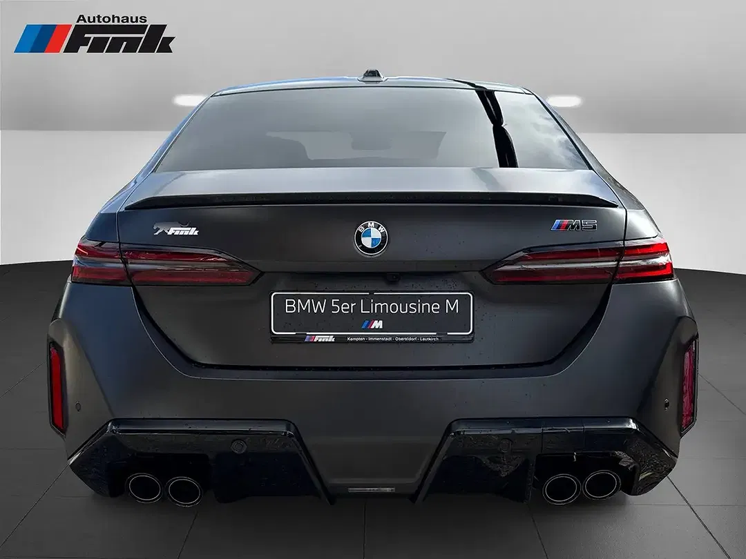 BMW M5 - Thumbnail 5