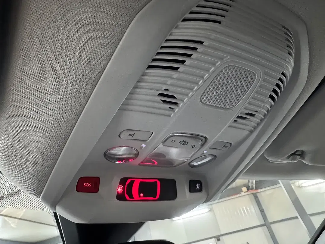 Peugeot 5008 - Thumbnail 14
