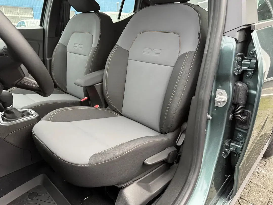 Dacia Sandero - Thumbnail 11