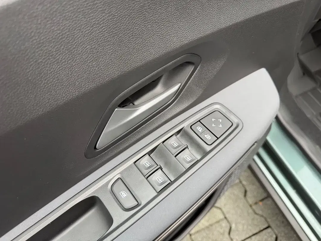 Dacia Sandero - Thumbnail 13